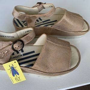 FLY LONDON BANO WOMEN'S LEATHER WEDGES PLATFORM SANDALS 39/color Luna Meta